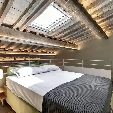 Sant'Agostino Luxury Apartment By Mamo Florence-2